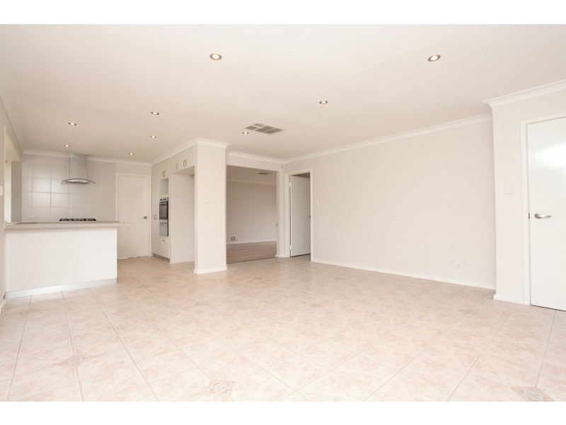 13 Duncan Close, Parkwood WA 6147