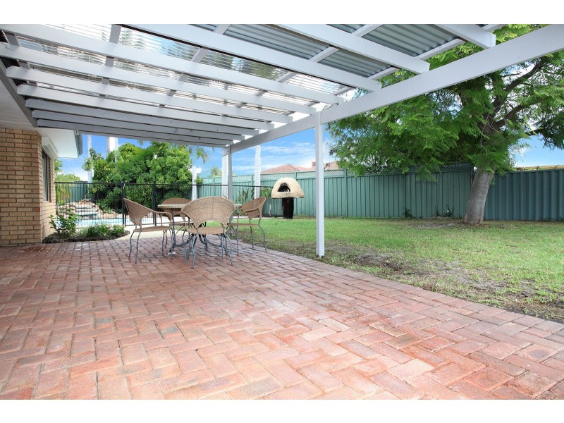 13 Duncan Close, Parkwood WA 6147