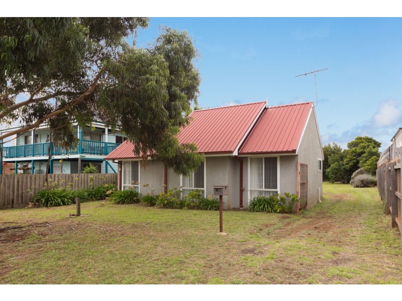 17 Goondiwindi Drive, Cowes VIC 3922