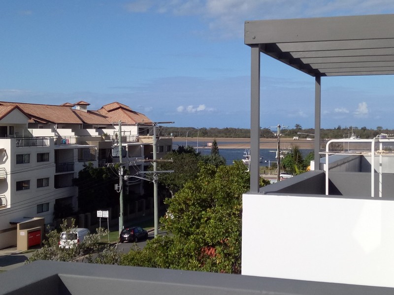 6/18 Parker Street, Labrador QLD 4215