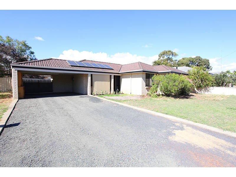 10 Wright Street, Capel WA 6271