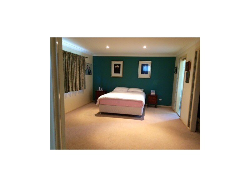 16 Coogee Street, Tuross Head NSW 2537