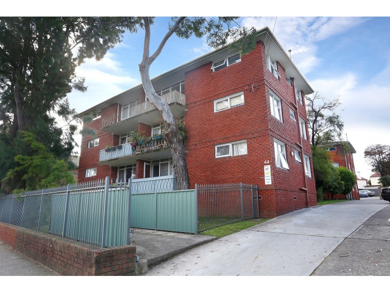13/44 Grosvenor Crescent, Summer Hill NSW 2130