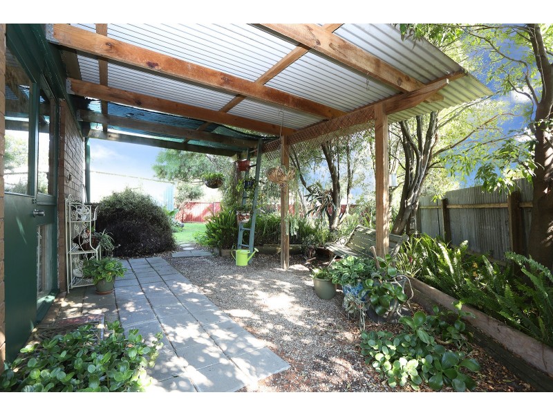 1 Rosebery Street, Lang Lang East VIC 3984