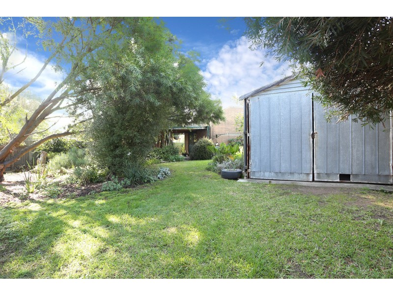 1 Rosebery Street, Lang Lang East VIC 3984