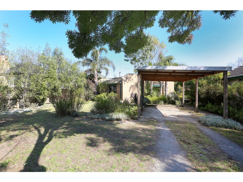 1 Rosebery Street, Lang Lang East VIC 3984