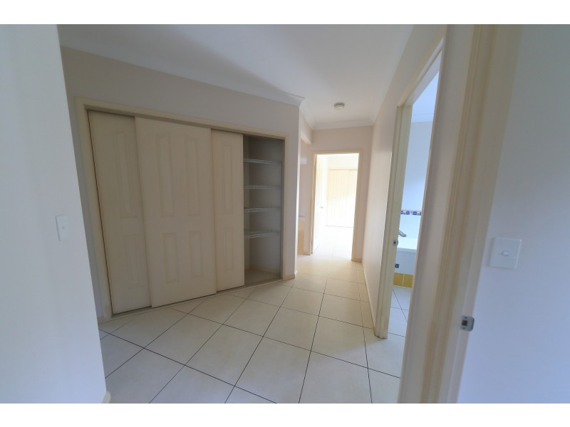 2 Saint Albans Close, Brinsmead QLD 4870