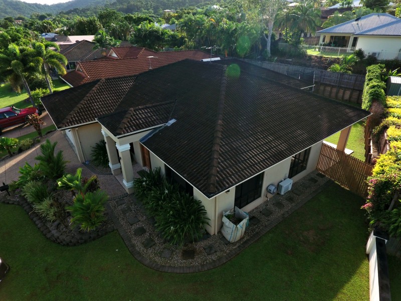 2 Saint Albans Close, Brinsmead QLD 4870