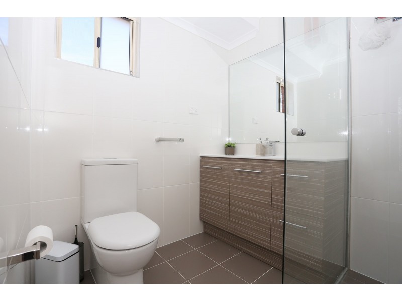 9 Moss Place, St Helens Park NSW 2560