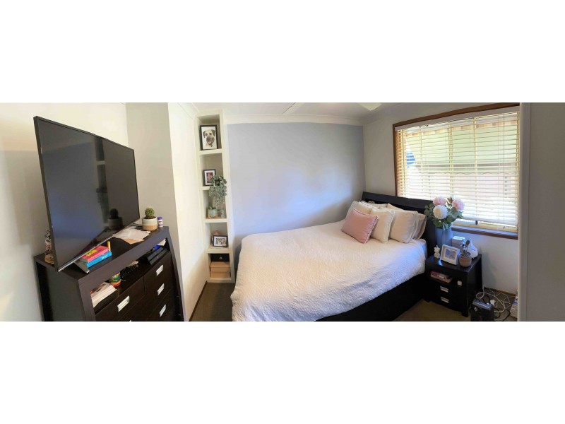 9 Moss Place, St Helens Park NSW 2560