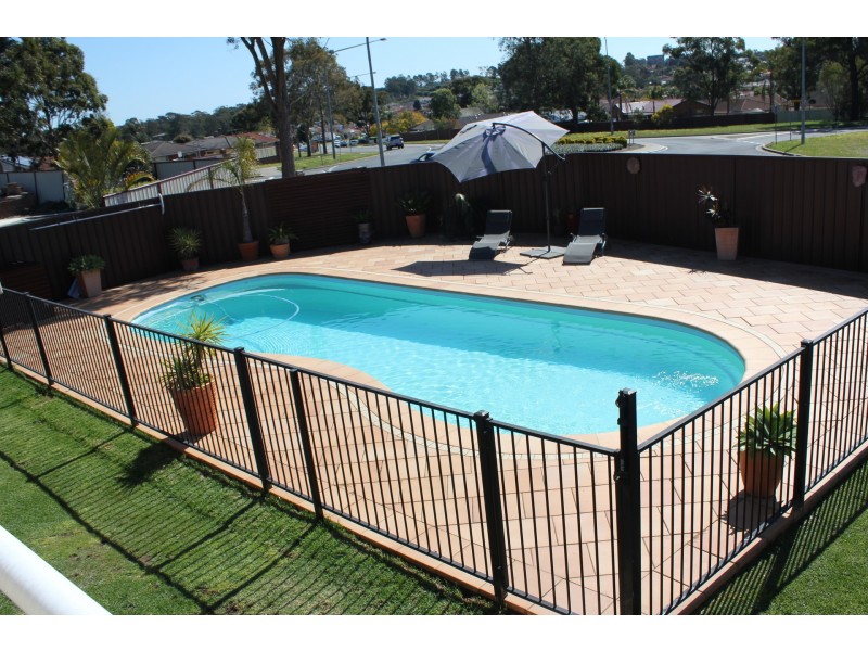 9 Moss Place, St Helens Park NSW 2560