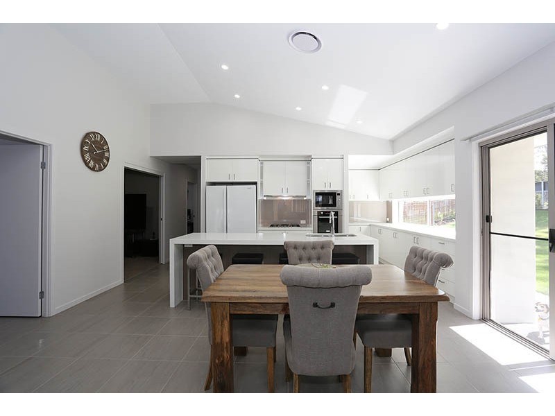 7 Rundle Avenue, Pimpama QLD 4209