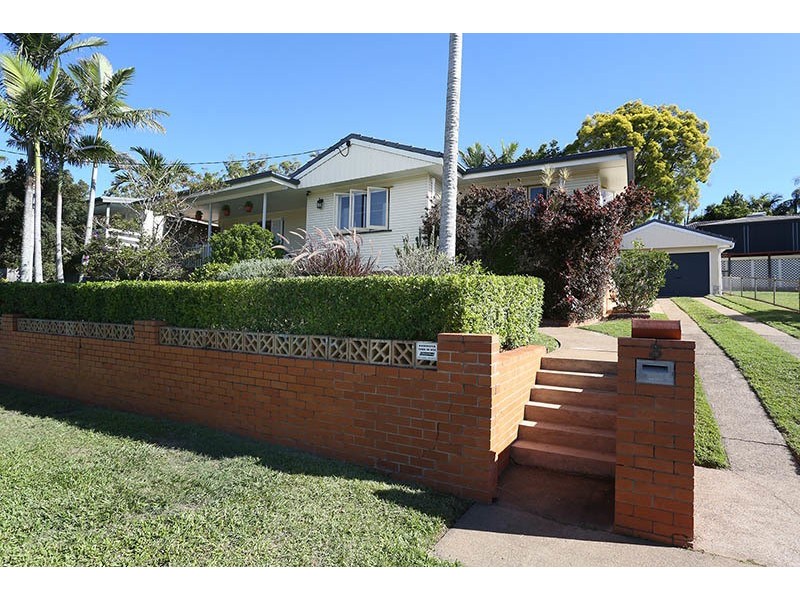 3 David Road, Holland Park QLD 4121