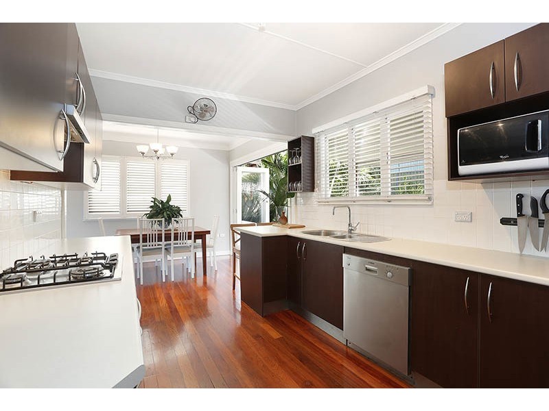 3 David Road, Holland Park QLD 4121