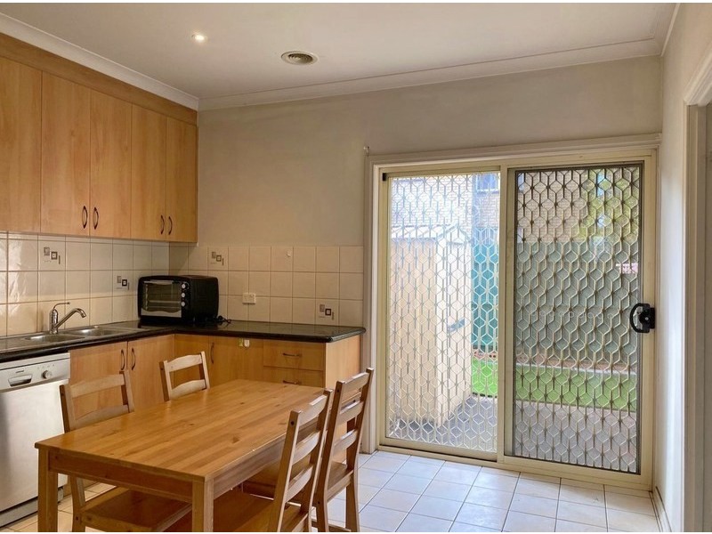 2/26 Empire Street, Footscray VIC 3011