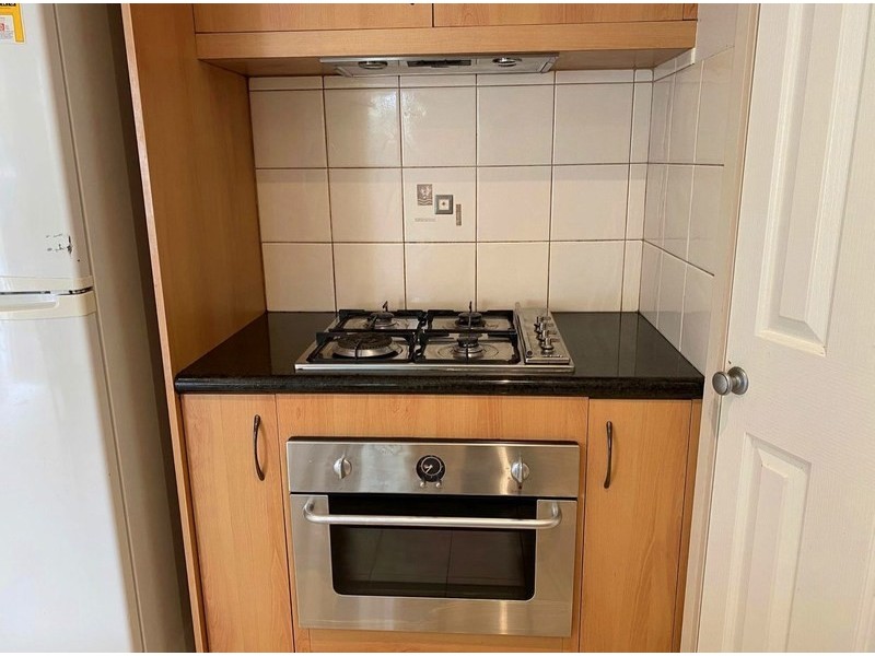 2/26 Empire Street, Footscray VIC 3011