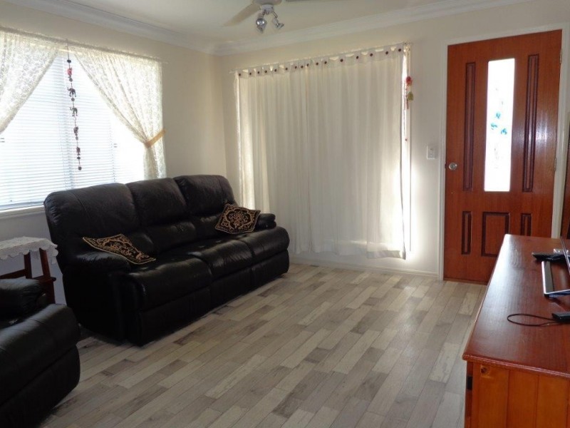 12 Aquamarine Road, Branyan QLD 4670