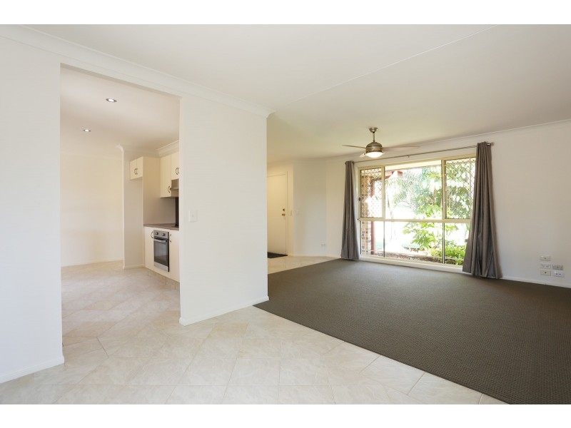 11 Edgemount Court, Oxenford QLD 4210