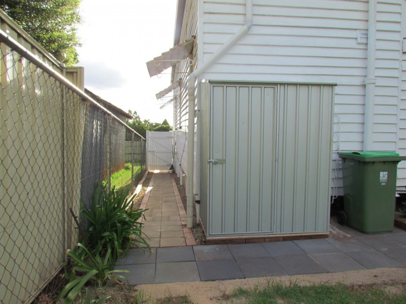 16 Hagan Street, North Toowoomba QLD 4350