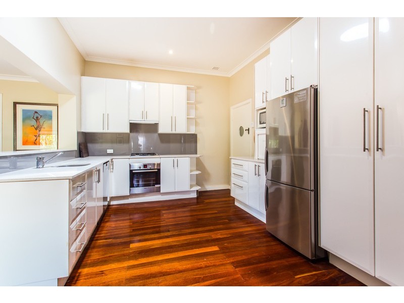 25 Edgecumbe Street, Como WA 6152