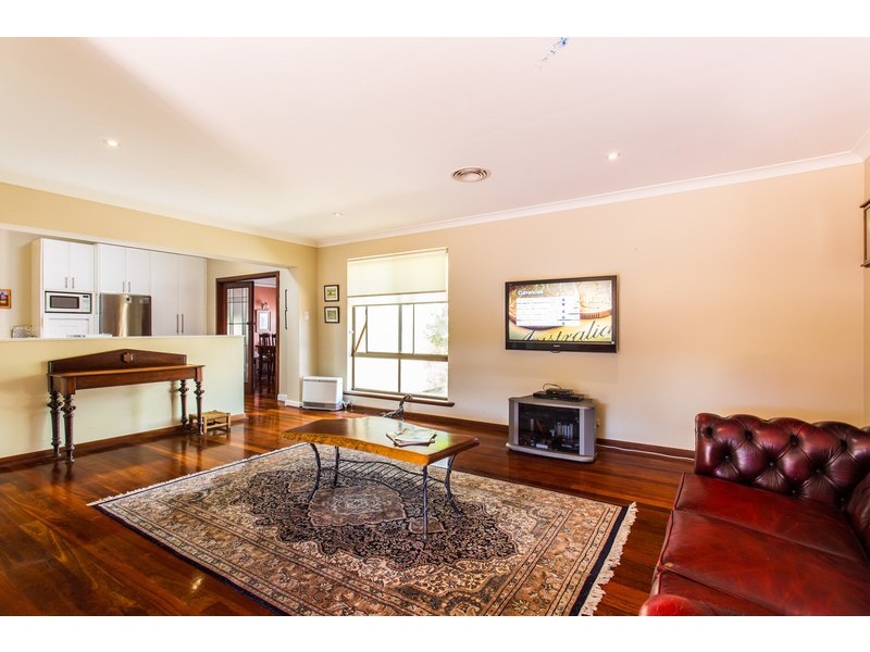 25 Edgecumbe Street, Como WA 6152