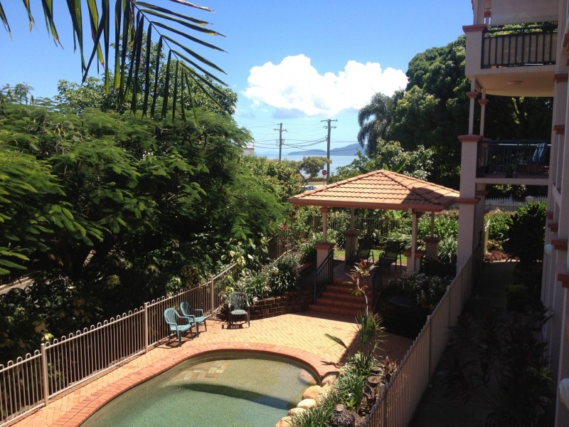 2/23 Willmett Street, Townsville City QLD 4810