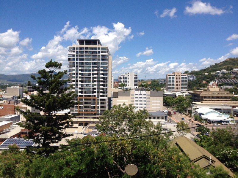 2/23 Willmett Street, Townsville City QLD 4810