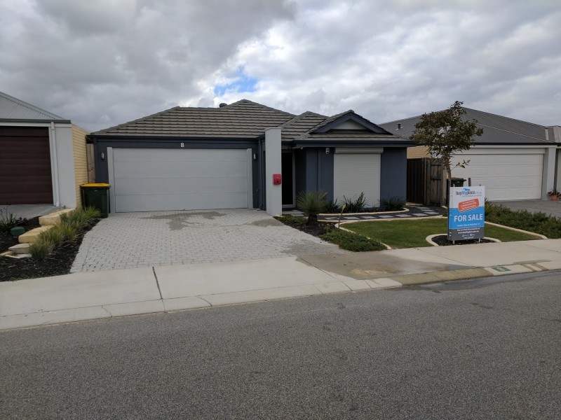 8 Helms Loop, Ellenbrook WA 6069