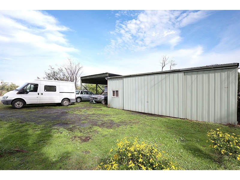 152 Wallace Parade, Healesville VIC 3777