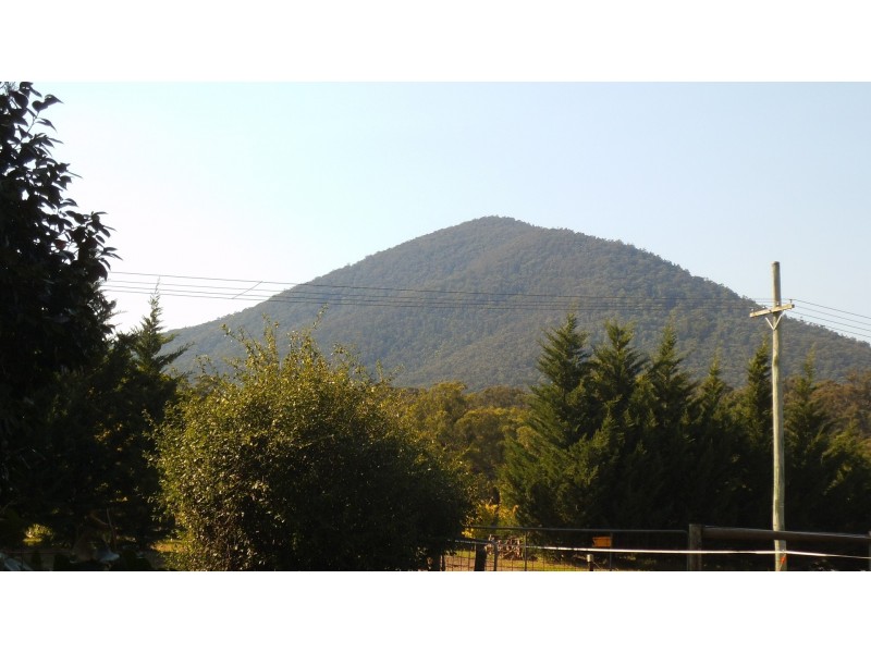 152 Wallace Parade, Healesville VIC 3777