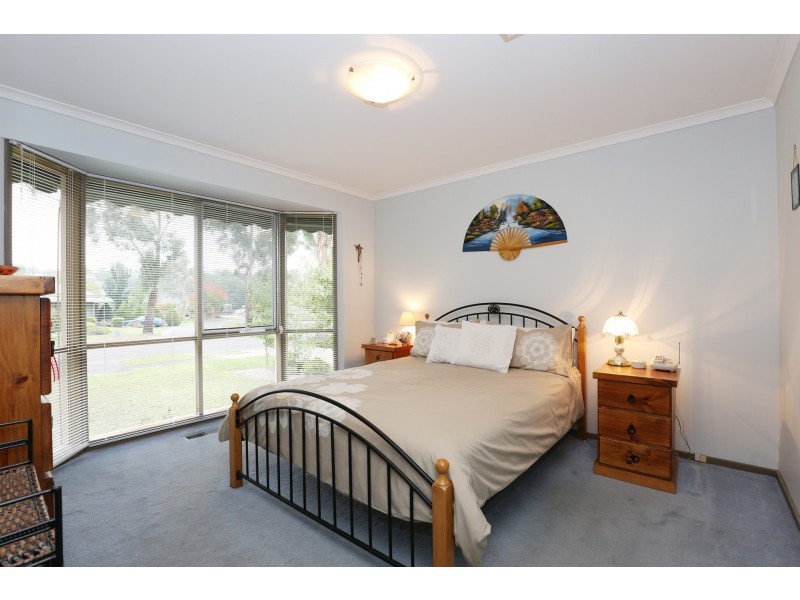 8 Verina Way, Lilydale VIC 3140