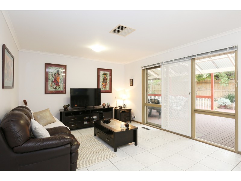 8 Verina Way, Lilydale VIC 3140