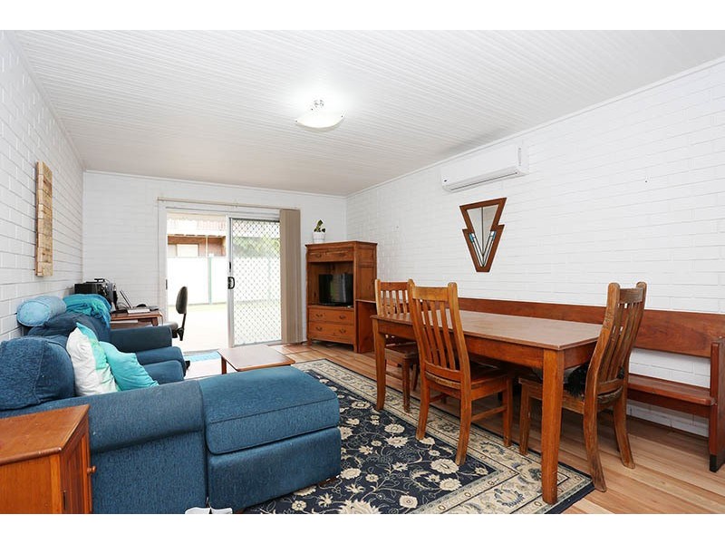 1/22 Lilla Street, Woody Point QLD 4019