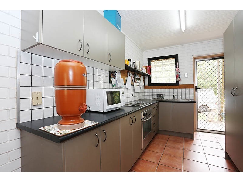 1/22 Lilla Street, Woody Point QLD 4019