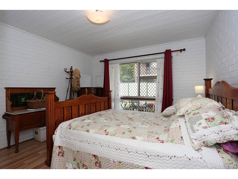 1/22 Lilla Street, Woody Point QLD 4019