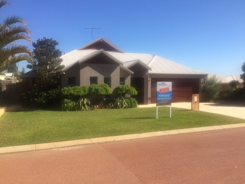10 The Ridge, Halls Head WA 6210