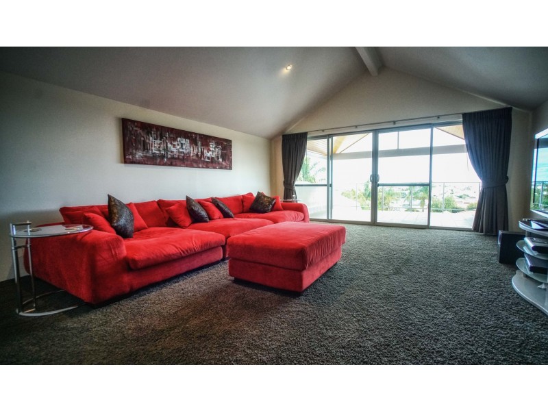 10 The Ridge, Halls Head WA 6210