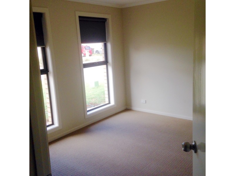 18 Oakwood Circuit, Munno Para West SA 5115