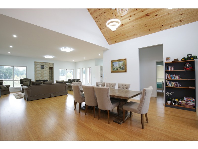 1020 Buxton Marysville Road, Marysville VIC 3779