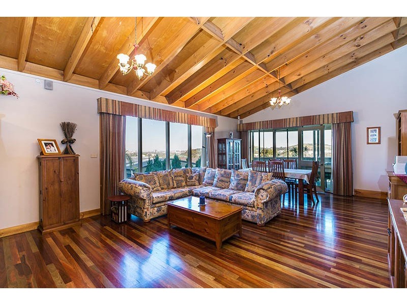 2/93 Albert Street, Unanderra NSW 2526
