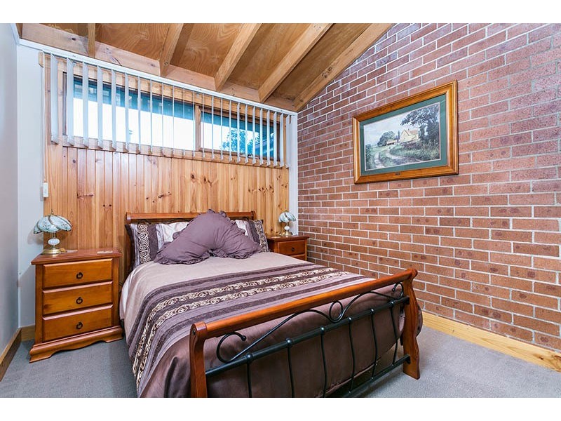 2/93 Albert Street, Unanderra NSW 2526