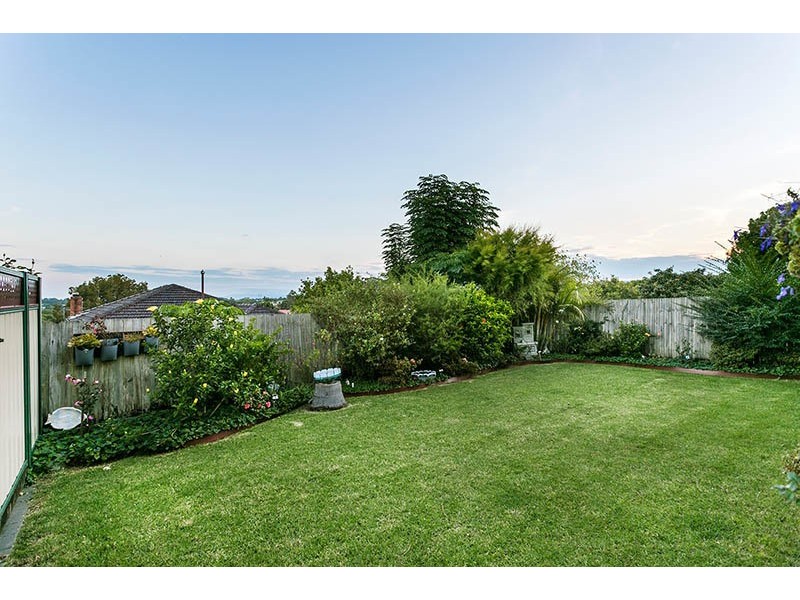 2/93 Albert Street, Unanderra NSW 2526