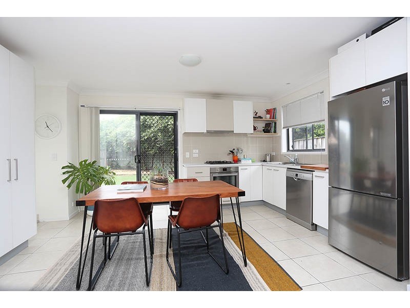 32 Whitfield Parade, Hammondville NSW 2170