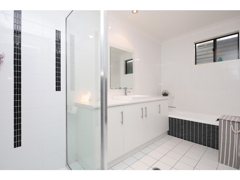 2 Beryl Place, Gatton QLD 4343