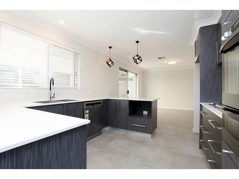 40 Doveridge Drive, Duncraig WA 6023