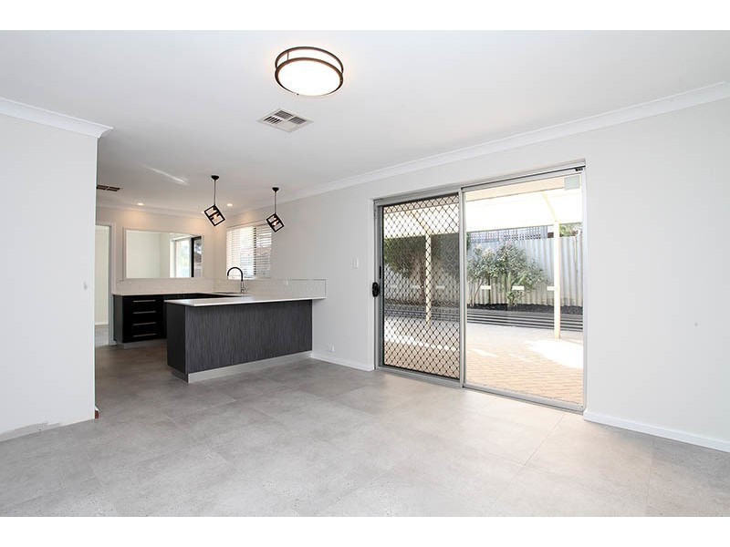 40 Doveridge Drive, Duncraig WA 6023