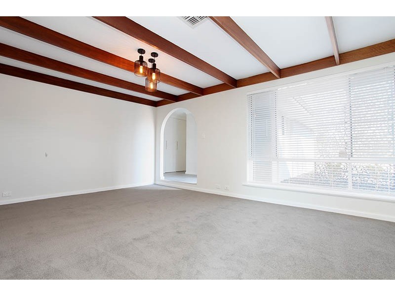 40 Doveridge Drive, Duncraig WA 6023