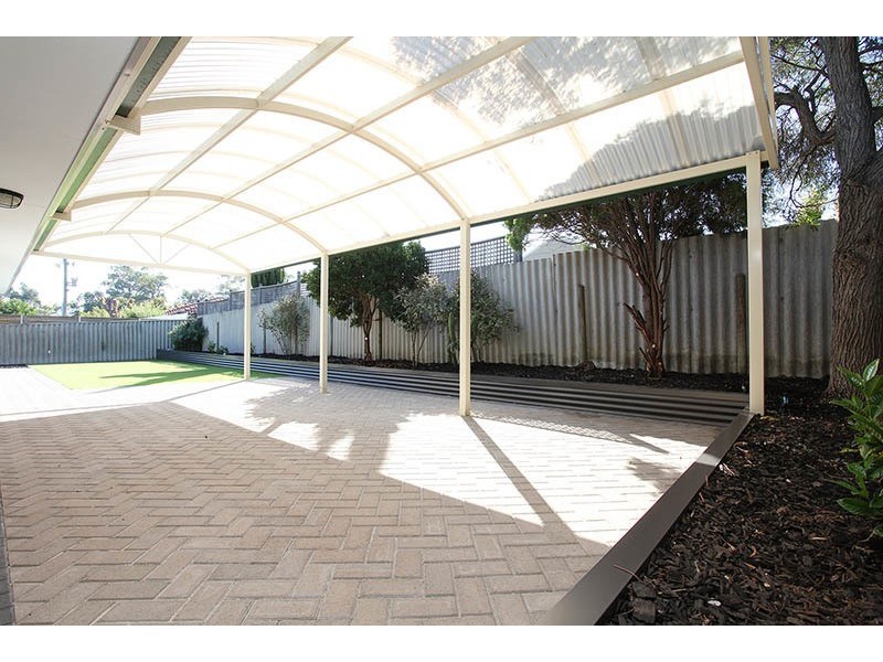 40 Doveridge Drive, Duncraig WA 6023