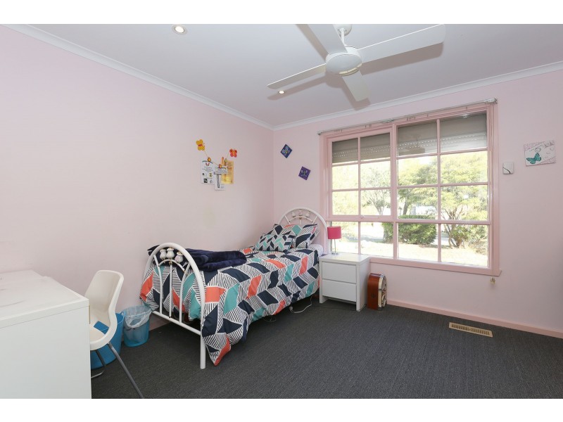 56 King Parade, Knoxfield VIC 3180