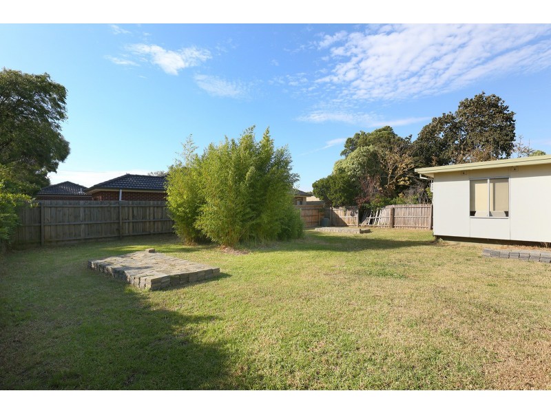 56 King Parade, Knoxfield VIC 3180